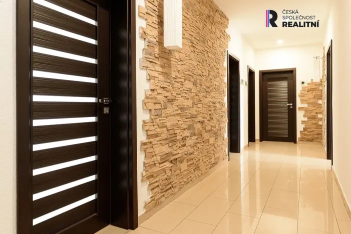 Pronájem kanceláře, Sokolov, Nádražní, 12 m2