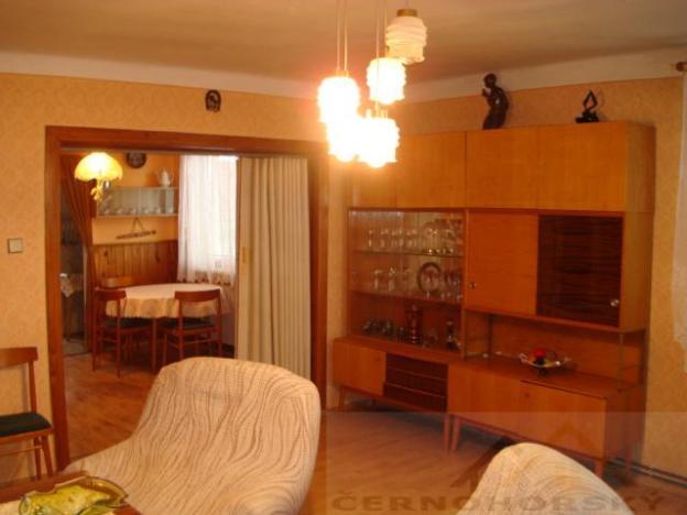 Prodej rodinného domu, Kněževes, 400 m2