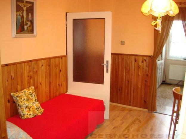 Prodej rodinného domu, Kněževes, 400 m2