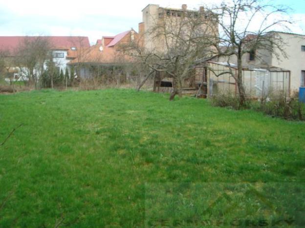 Prodej rodinného domu, Kněževes, 400 m2