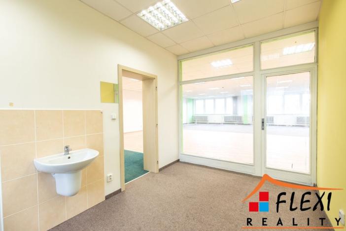 Pronájem kanceláře, Ostrava, Hrušovská, 515 m2