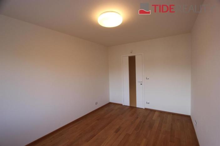 Pronájem bytu 2+kk, Praha - Smíchov, U Nikolajky, 61 m2