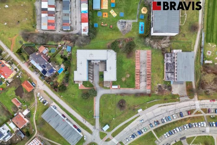 Pronájem kanceláře, Blansko, Čapkova, 1385 m2