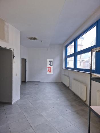 Pronájem obchodního prostoru, Olomouc, 28. října, 645 m2