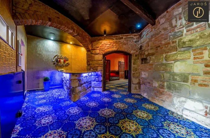 Prodej obchodního prostoru, Petrovice, 450 m2