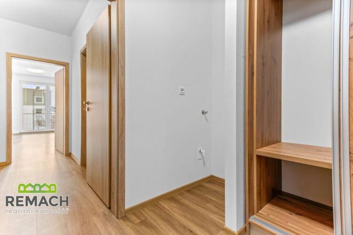 Pronájem bytu 1+kk, Náchod - Staré Město nad Metují, Bartoňova, 43 m2