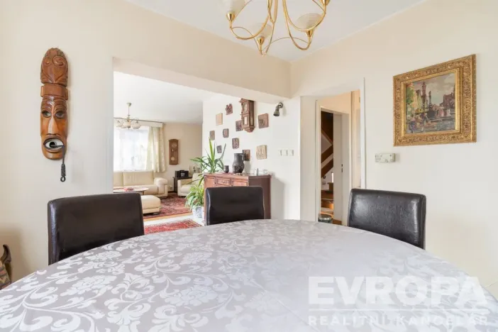 Prodej rodinného domu, Praha - Suchdol, Armádní, 400 m2