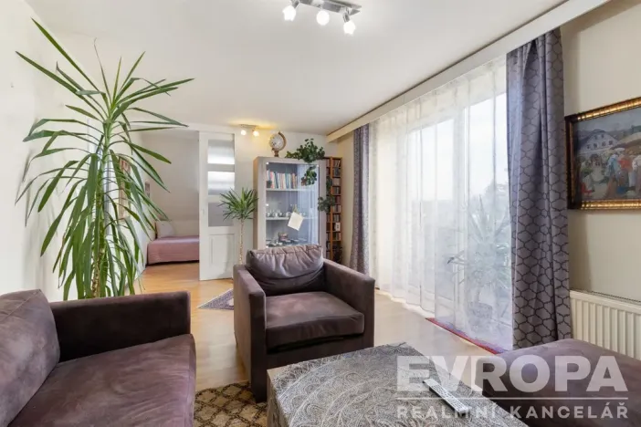 Prodej rodinného domu, Praha - Suchdol, Armádní, 400 m2