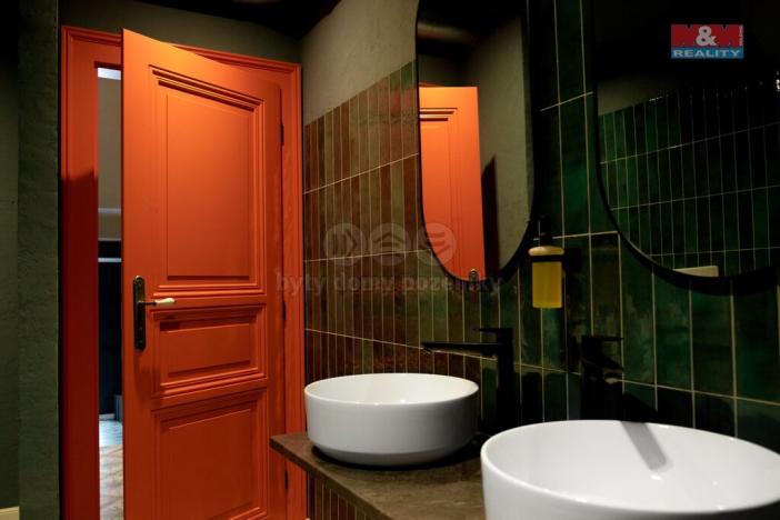 Pronájem obchodního prostoru, Praha - Střešovice, Nad hradním vodojemem, 426 m2