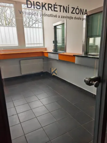 Pronájem obchodního prostoru, Praha - Braník, Zelený pruh, 818 m2