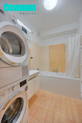 Pronájem bytu 2+kk, Olomouc - Nové Sady, Družební, 63 m2