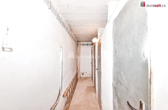 Prodej rodinného domu, Stradonice, 470 m2