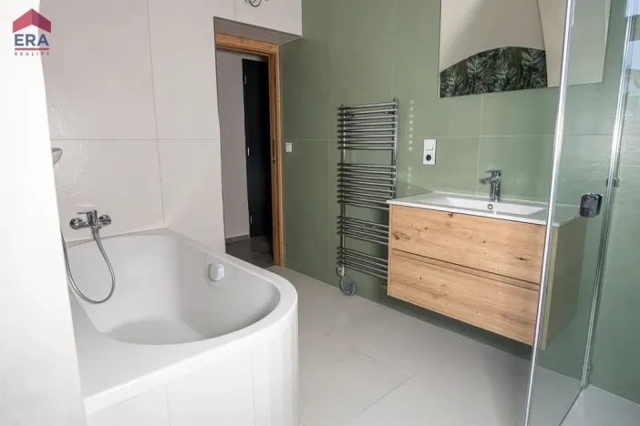 Prodej bytu 3+kk, Liberec, Na Ladech, 110 m2