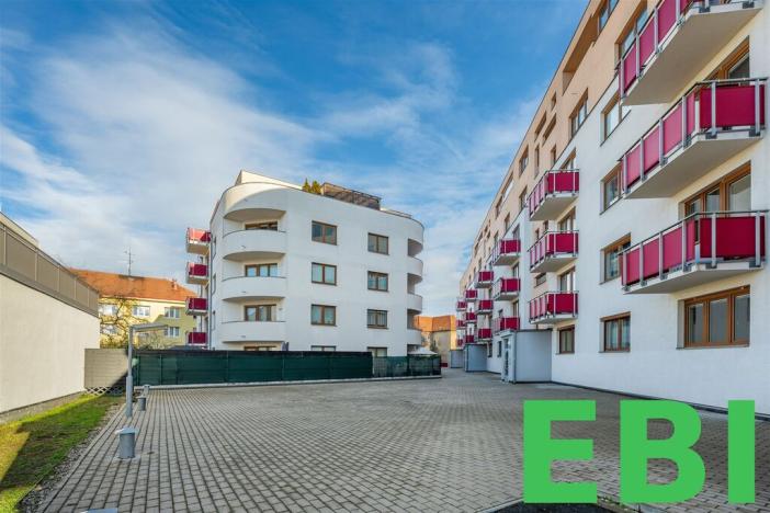 Pronájem bytu 2+kk, Praha - Strašnice, Strančická, 58 m2