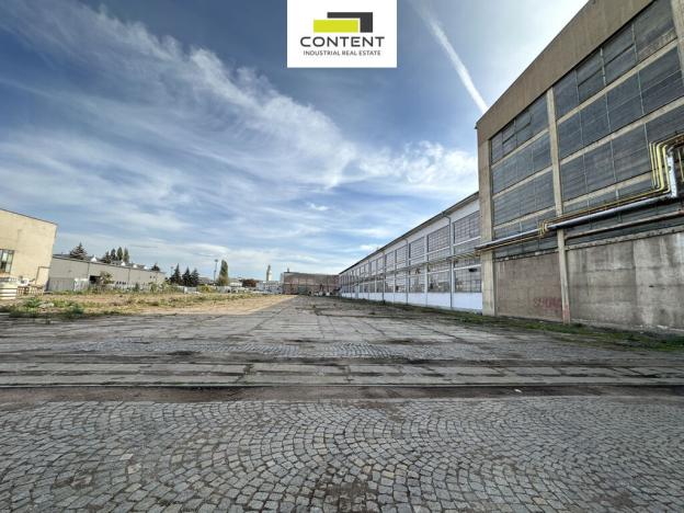 Pronájem komerčního pozemku, Hradec Králové - Kukleny, Pražská třída, 2000 m2