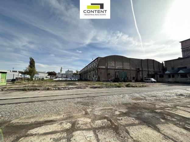 Pronájem komerčního pozemku, Hradec Králové - Kukleny, Pražská třída, 2000 m2