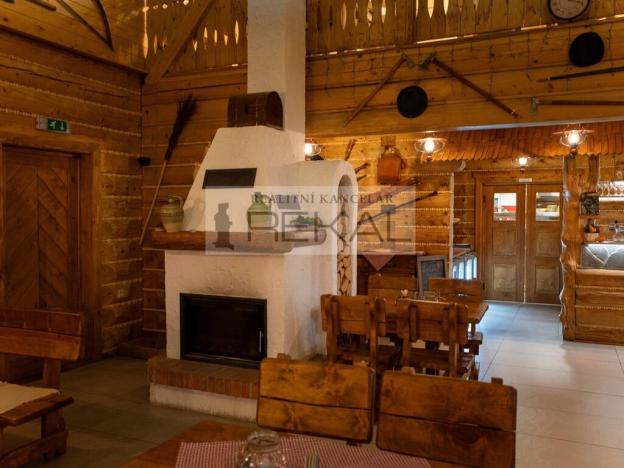 Prodej komerční nemovitosti, Stráž nad Nisou, 900 m2