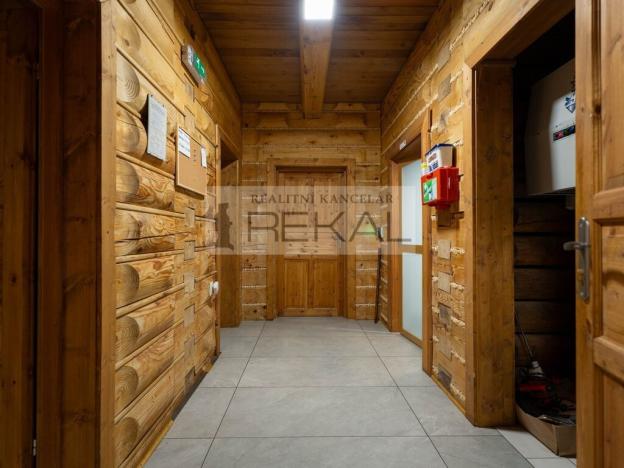 Prodej komerční nemovitosti, Stráž nad Nisou, 900 m2