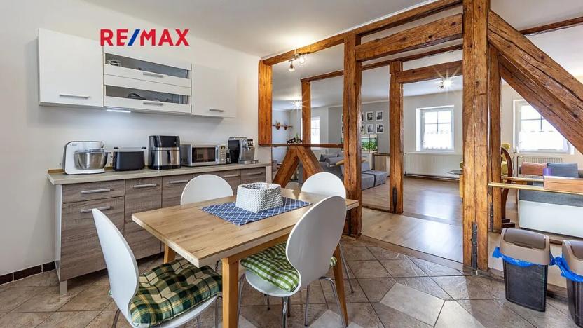 Prodej rodinného domu, Žandov, 296 m2