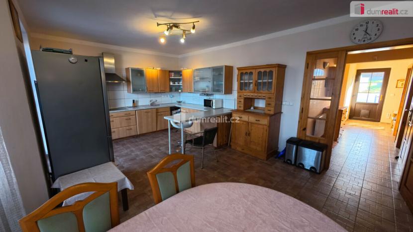 Prodej rodinného domu, Bystřice - Ouběnice, 300 m2