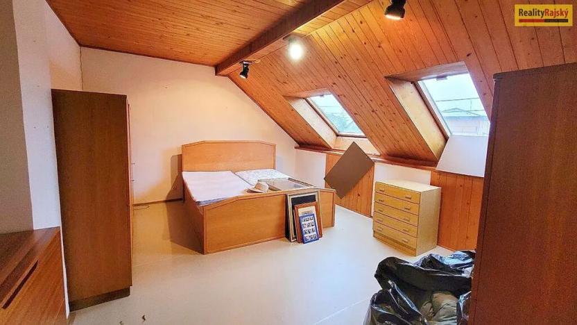 Prodej rodinného domu, Praha - Kolovraty, Za podjezdem, 160 m2