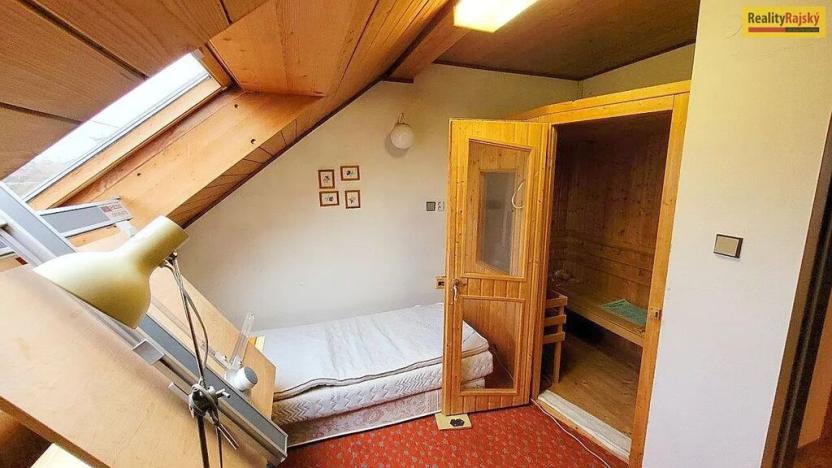 Prodej rodinného domu, Praha - Kolovraty, Za podjezdem, 160 m2