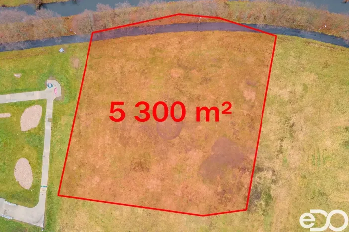 Prodej komerčního pozemku, Chrudim, 5300 m2