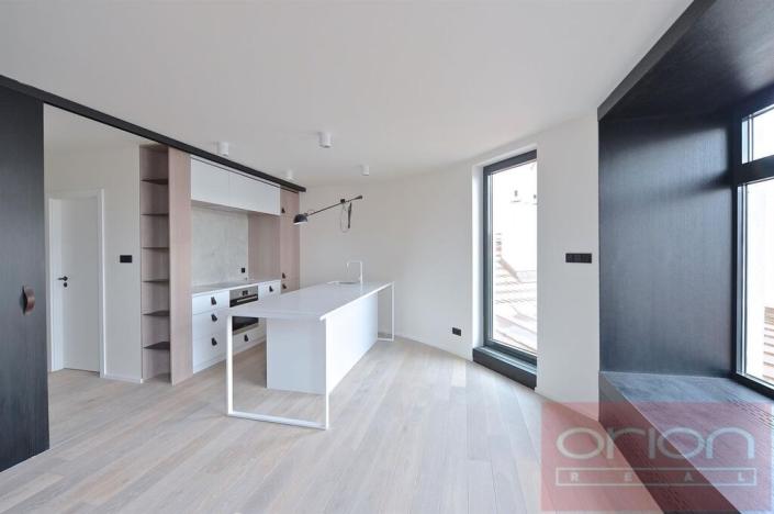 Pronájem bytu 2+kk, Praha - Vinohrady, náměstí Jiřího z Poděbrad, 60 m2