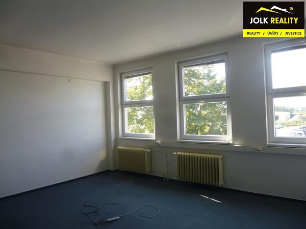 Pronájem kanceláře, Opava, Těšínská, 342 m2
