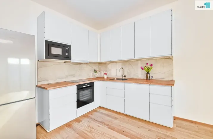Pronájem bytu 2+kk, Praha - Smíchov, Šiklové, 70 m2