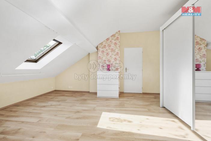 Prodej rodinného domu, Tuklaty, Akátová, 210 m2