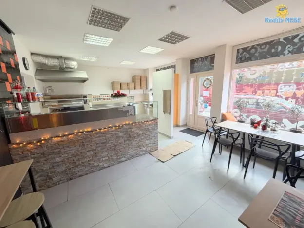 Pronájem restaurace, Praha - Uhříněves, Přátelství, 66 m2