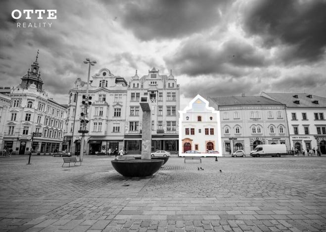 Pronájem kanceláře, Plzeň, náměstí Republiky, 889 m2