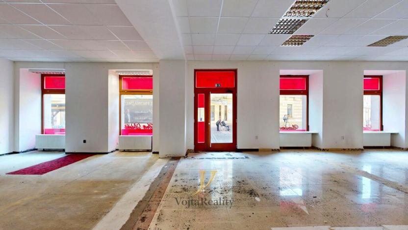 Pronájem obchodního prostoru, Šumperk, Hlavní třída, 215 m2