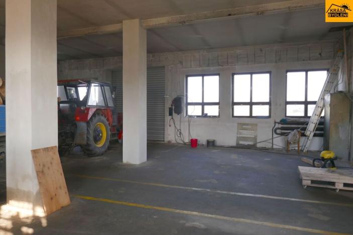 Prodej komerčního pozemku, Moravec, 3983 m2