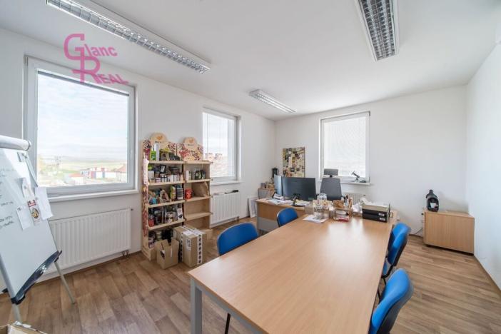 Prodej komerční nemovitosti, Těmice, 2178 m2