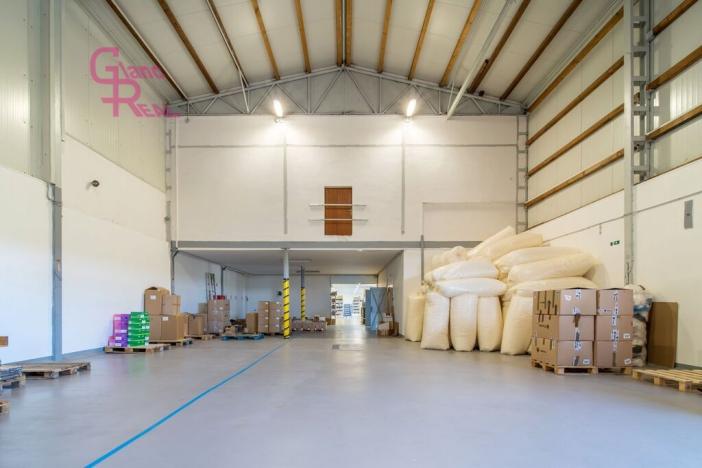 Prodej komerční nemovitosti, Těmice, 2178 m2