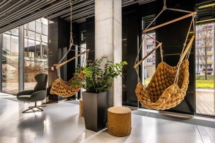 Pronájem kanceláře, Praha - Dejvice, Evropská, 1298 m2