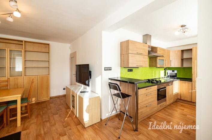 Pronájem bytu 2+kk, Praha - Libeň, Sokolovská, 51 m2