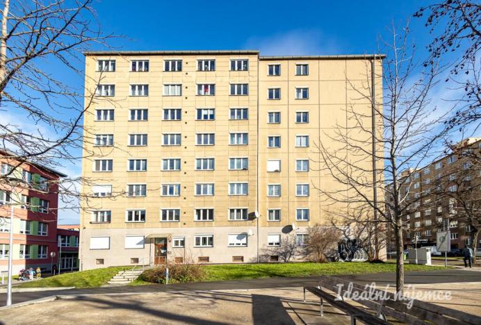 Pronájem bytu 2+kk, Praha - Libeň, Sokolovská, 51 m2
