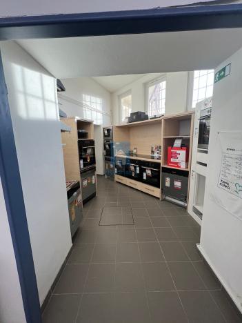 Pronájem obchodního prostoru, Domažlice, Husova třída, 286 m2