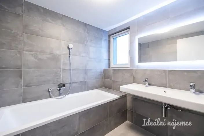 Pronájem bytu 4+kk, Horoušany, Kubišova, 120 m2