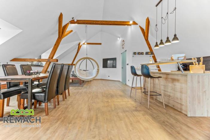 Pronájem atypického bytu, Vysokov, 120 m2