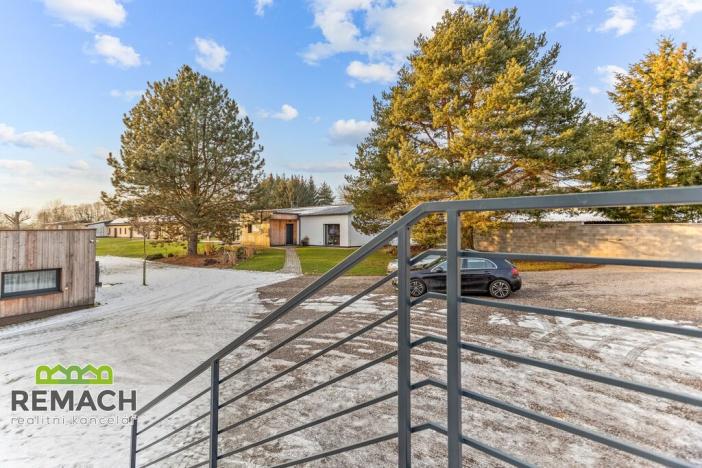 Pronájem atypického bytu, Vysokov, 120 m2