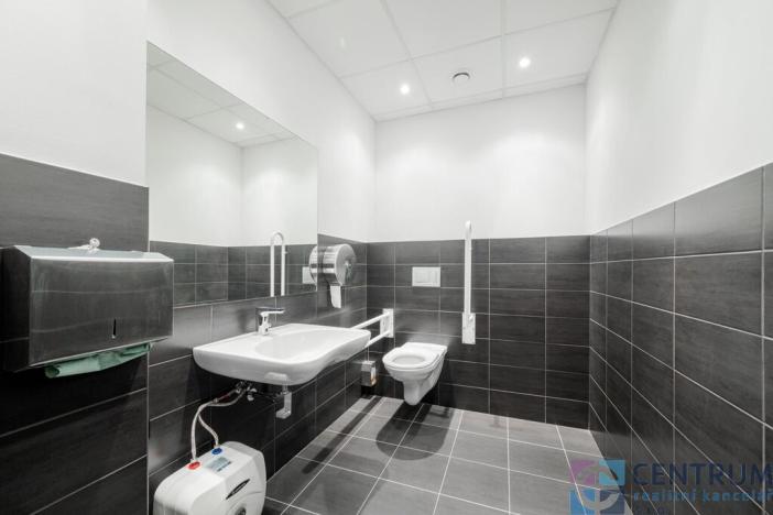 Pronájem obchodního prostoru, Jablonec nad Nisou - Mšeno nad Nisou, Palackého, 264 m2