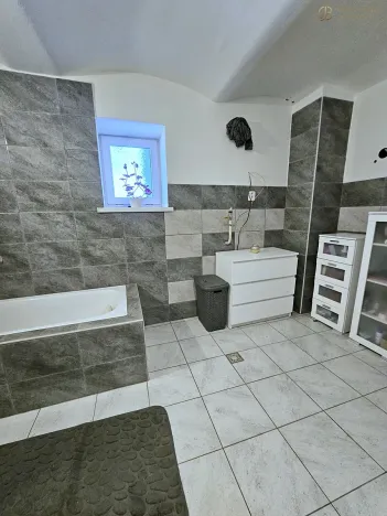 Prodej rodinného domu, Medlov, 200 m2