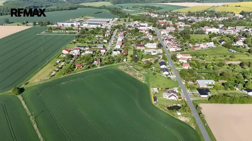 Prodej pozemku pro bydlení, Lazníky, 2100 m2