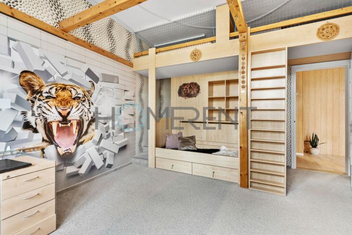 Prodej bytu 3+1, Liberec - Liberec III-Jeřáb, nám. Soukenné, 126 m2