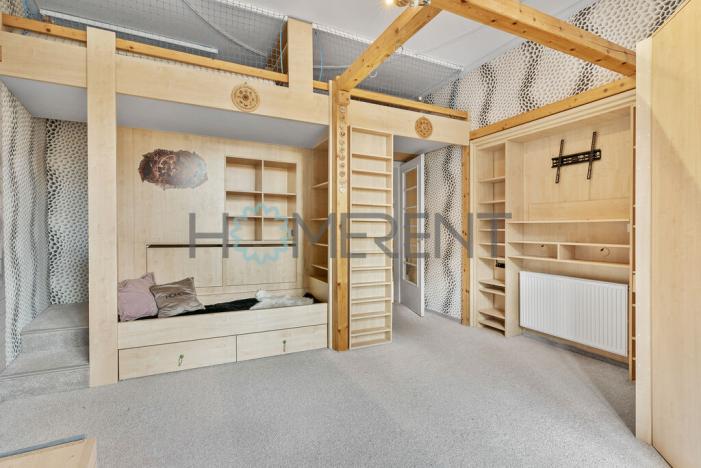 Prodej bytu 3+1, Liberec - Liberec III-Jeřáb, nám. Soukenné, 126 m2