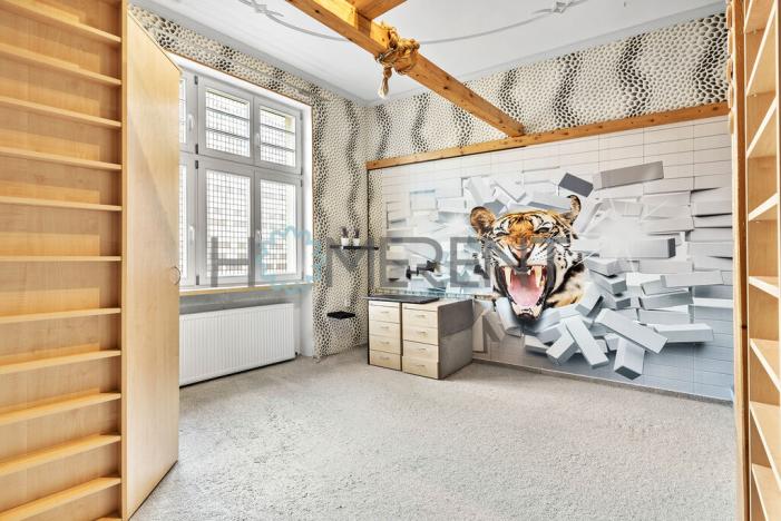 Prodej bytu 3+1, Liberec - Liberec III-Jeřáb, nám. Soukenné, 126 m2